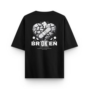 Broken Oversize Tişört Kalpli Sırt Baskılı Siyah Oversize Tişört 1224